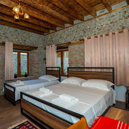 Intown Guesthouse Shkoder Luaran gambar