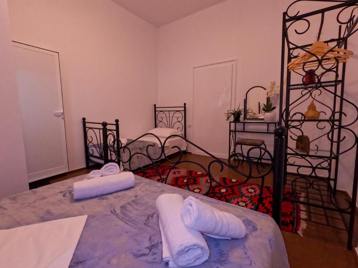 Intown Guesthouse Shkoder Luaran gambar