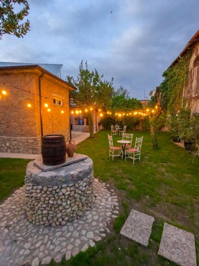 Intown Guesthouse Shkoder Luaran gambar