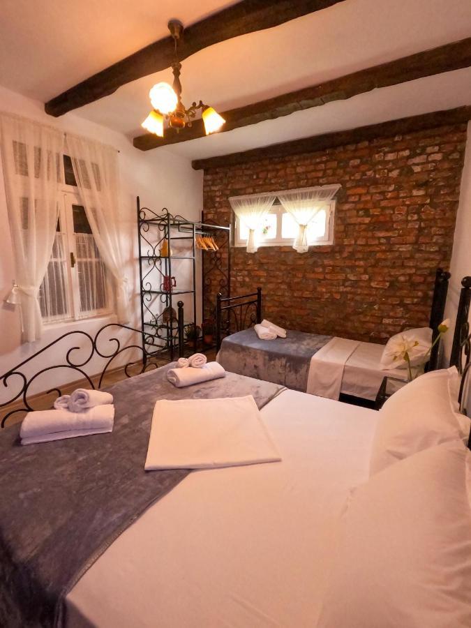 Intown Guesthouse Shkoder Luaran gambar
