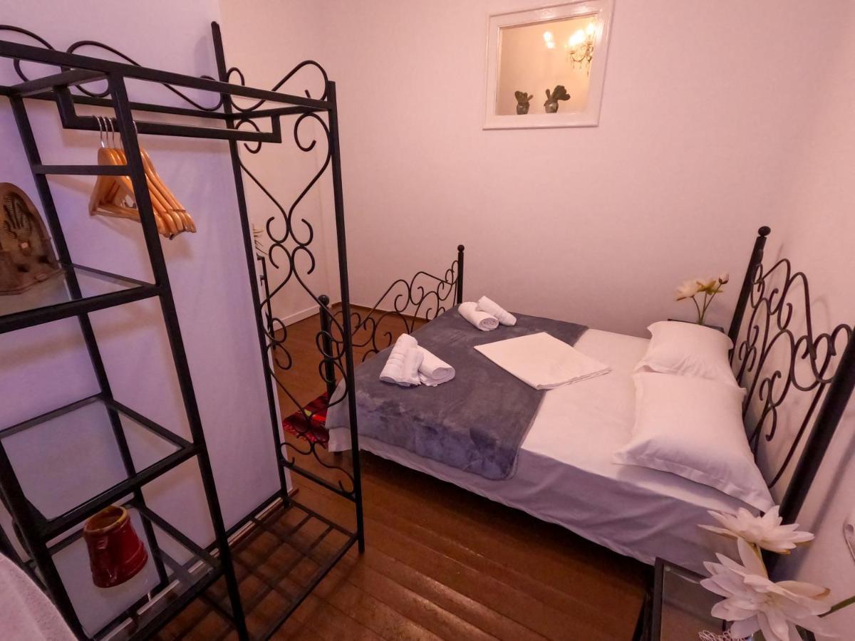 Intown Guesthouse Shkoder Luaran gambar