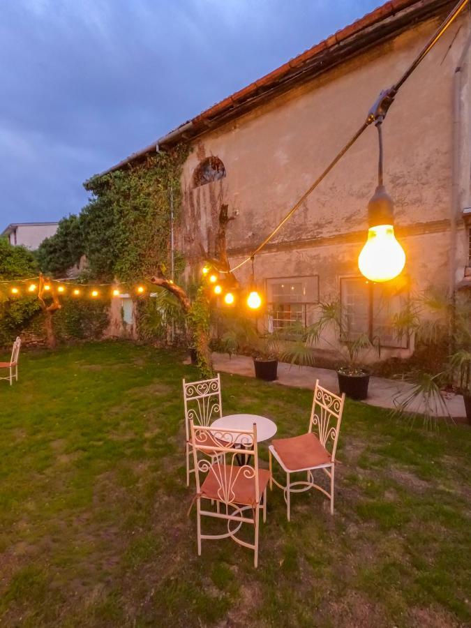 Intown Guesthouse Shkoder Luaran gambar