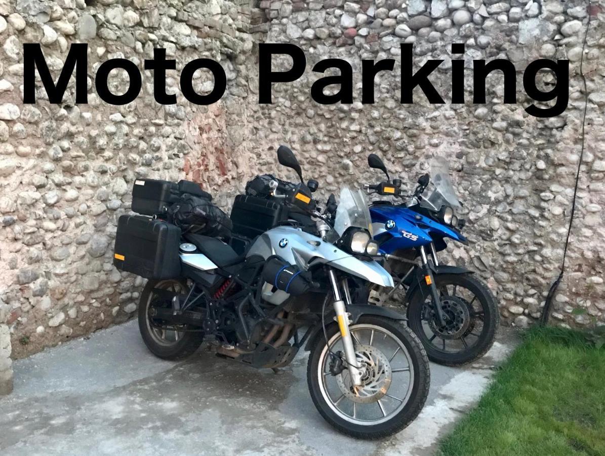Intown Guesthouse Shkoder Luaran gambar