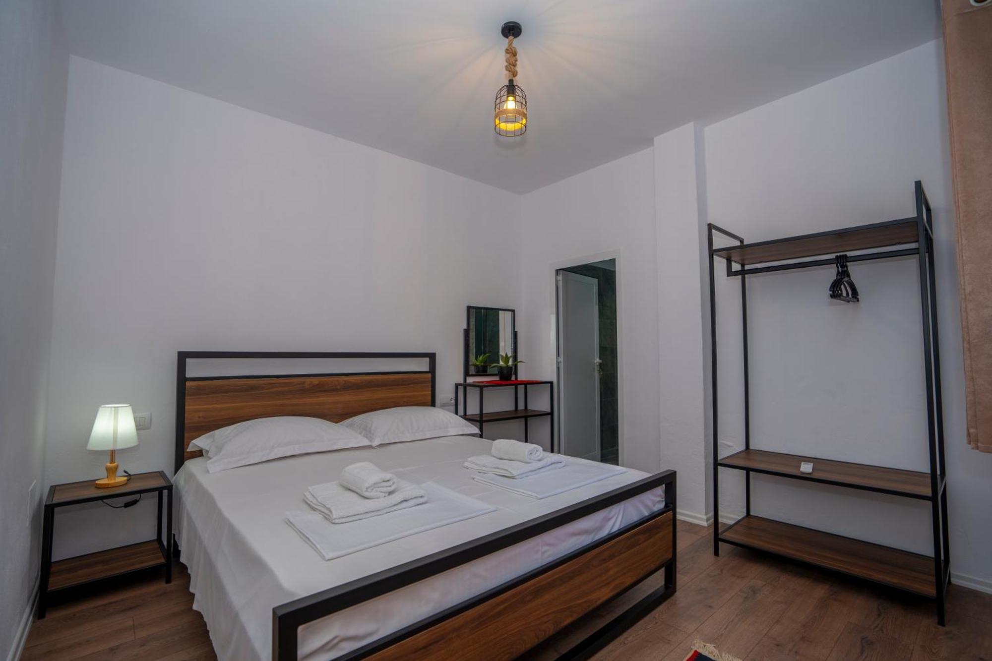 Intown Guesthouse Shkoder Luaran gambar