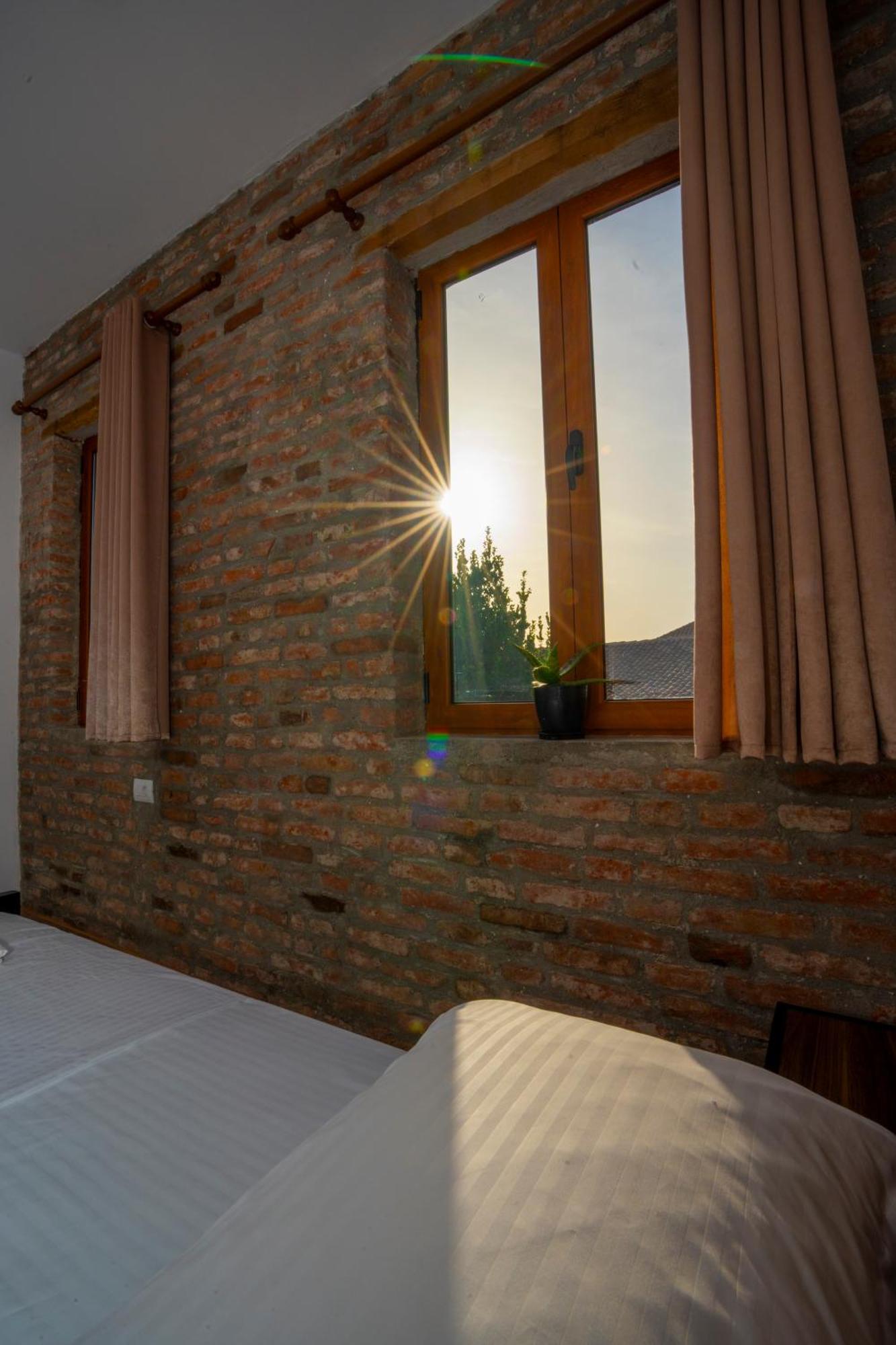 Intown Guesthouse Shkoder Luaran gambar
